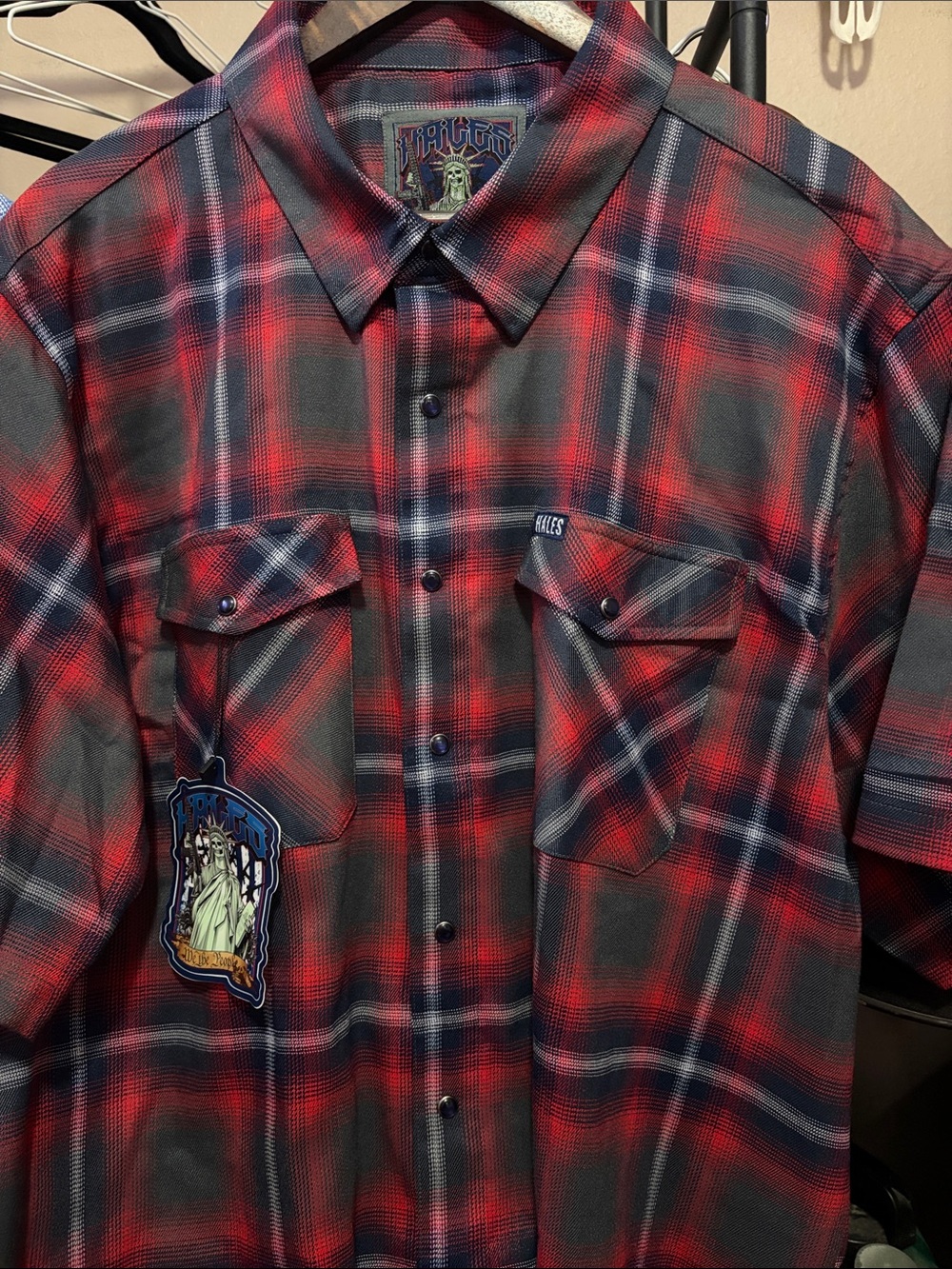 Red Plaid Short-Sleeve Button-Down Shirt - Unknown Brand